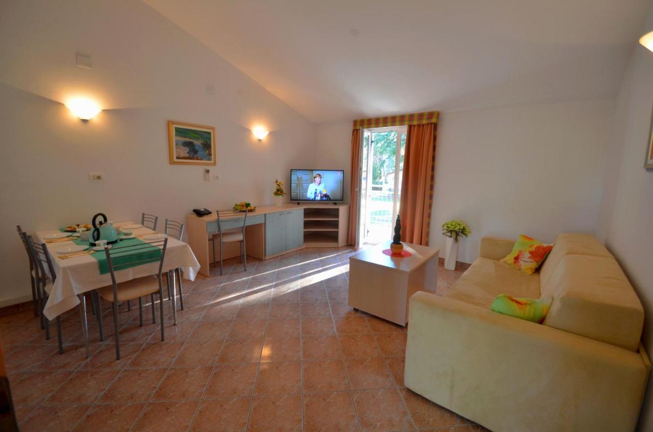 Apartments Materada Residence ポレッチ エクステリア 写真