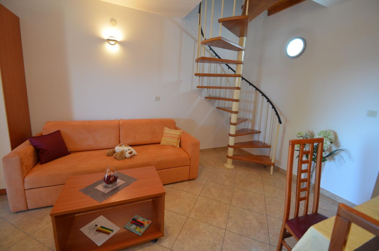 Apartments Materada Residence ポレッチ エクステリア 写真